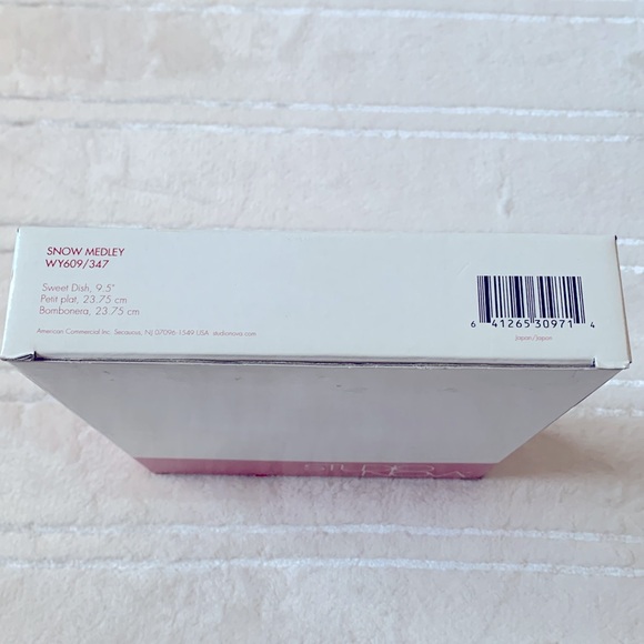 Studio Nova Sweet Dish  9.5” Snow Medley Snowflakes Holiday Plate - Picture 5 of 7